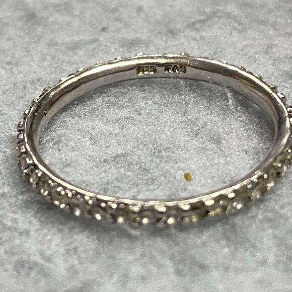 925 Sterling Silver Size 7 Ladies Engagement Band Ring 2.7 Grams Dainty Glam